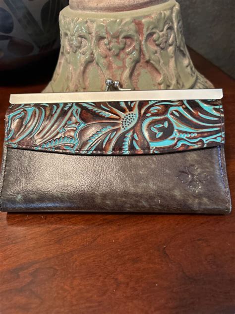 patricia nash paola wallet.